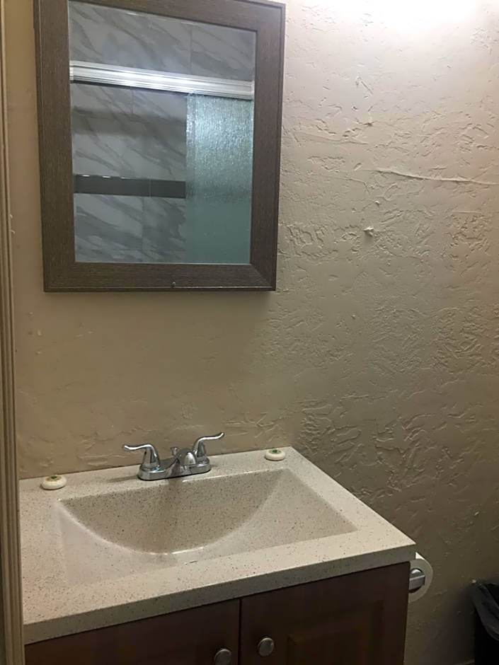 Surf Motel and Apartments