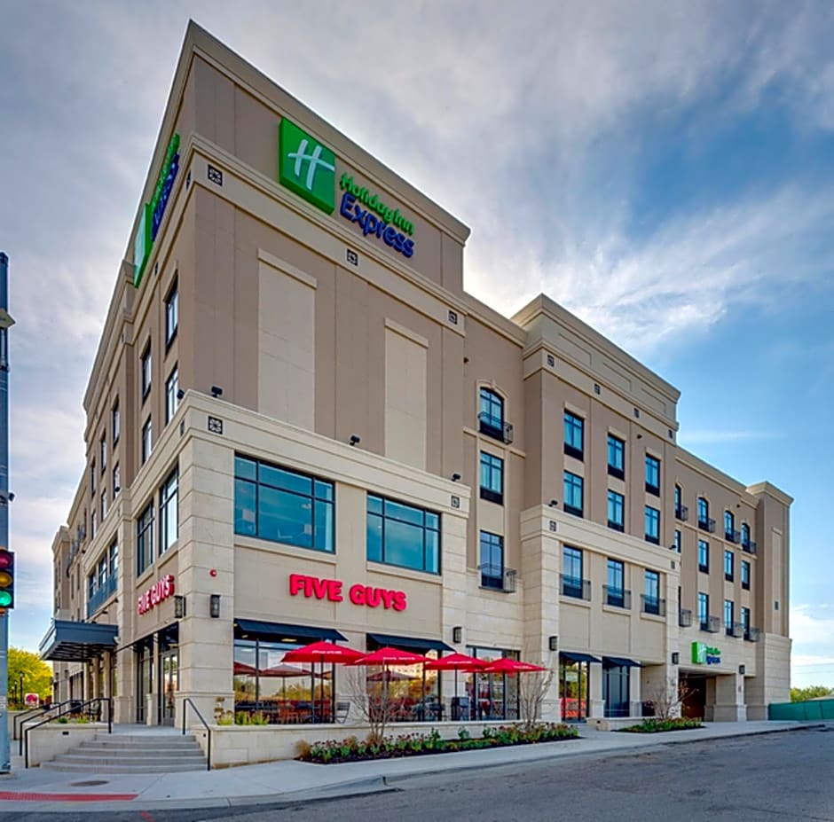 Holiday Inn Express & Suites Kansas City KU Medical Center By IHG