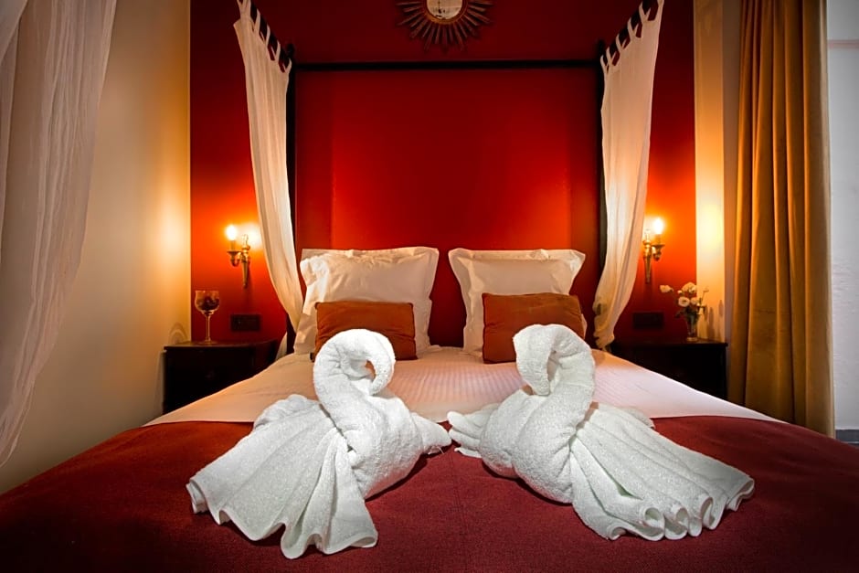 B&B Royal Swans