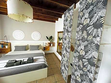Double Room with Shared Bathroom