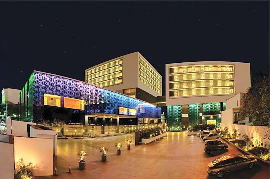 Le Meridien Surat