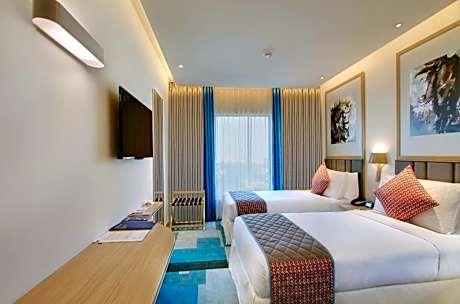 Turf View Twin Room- Non-Smoking