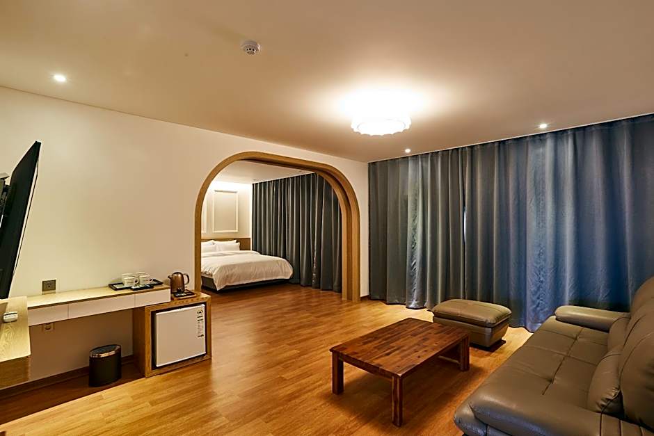 Hotel the maru