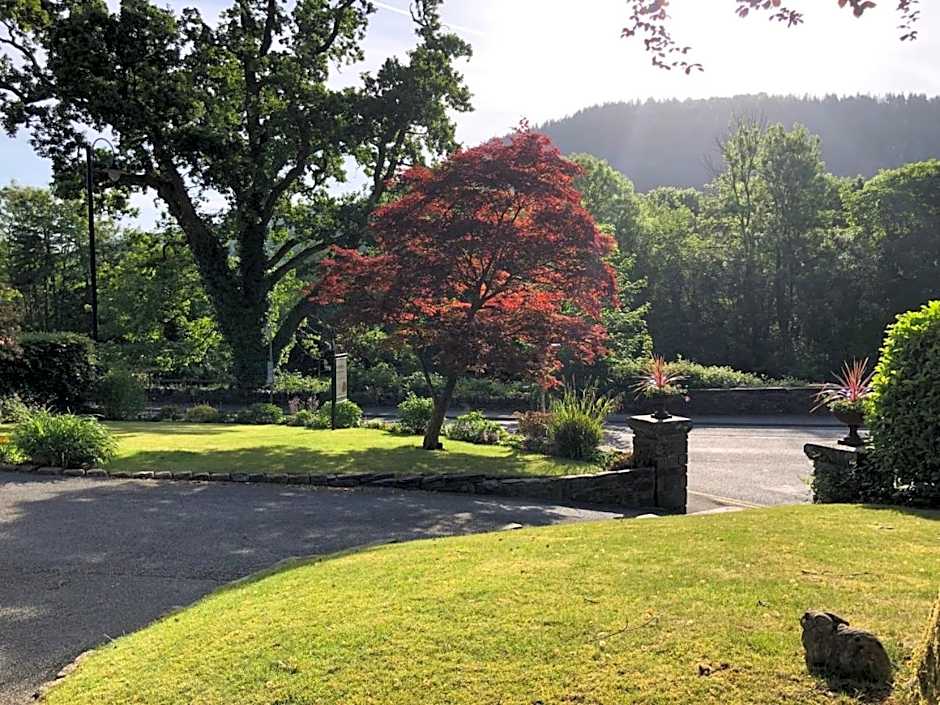 Mary's Court Guest House - Mairlys