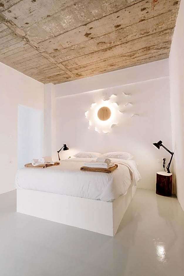 Mesanto Luxury Suites