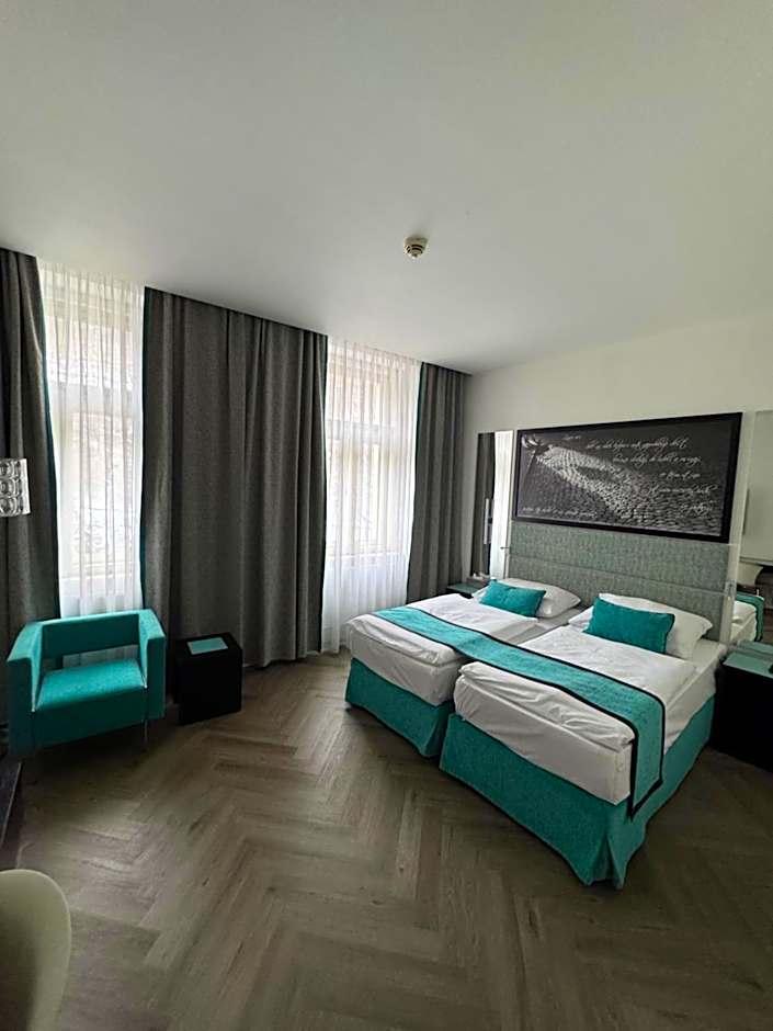 Red & Blue Design Hotel Prague