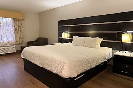 Deluxe King Room - Smoking