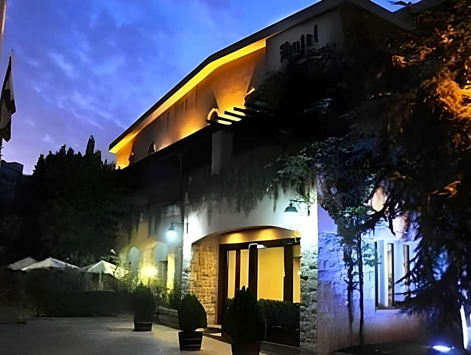 Massabki Hotel