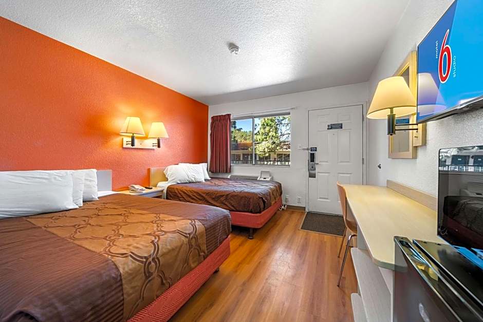 Motel 6-Big Bear Lake, CA