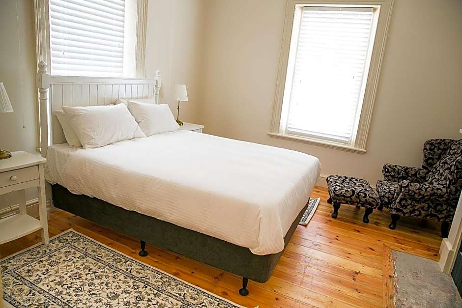 Cape Nelson Lighthouse