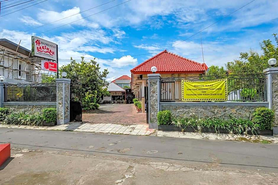 RedDoorz Syariah at Sakinah Family Tulungagung