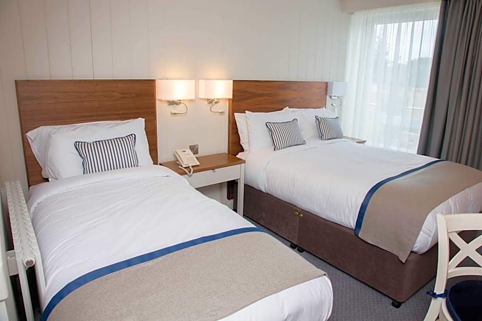 Waterfront Hotel Dungloe