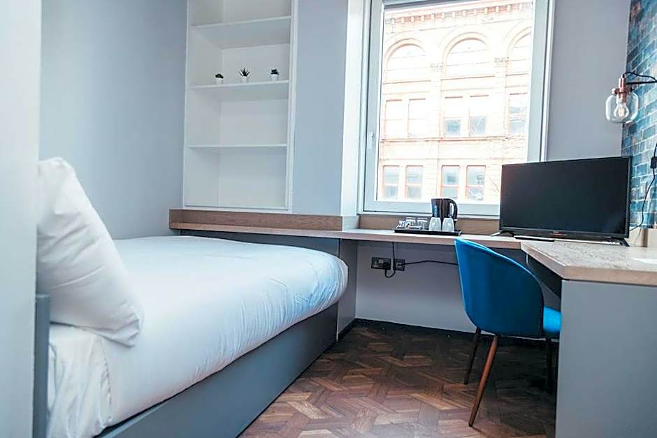 Quarter by the Warren Collection