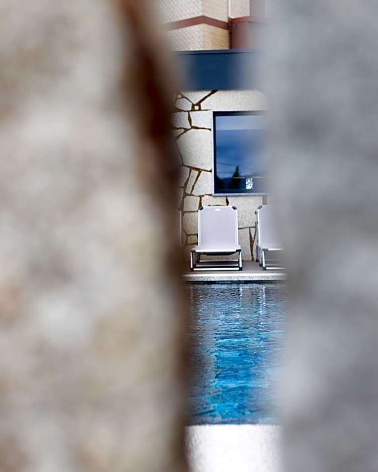 Abraços dos Avós - Casas de aldeia