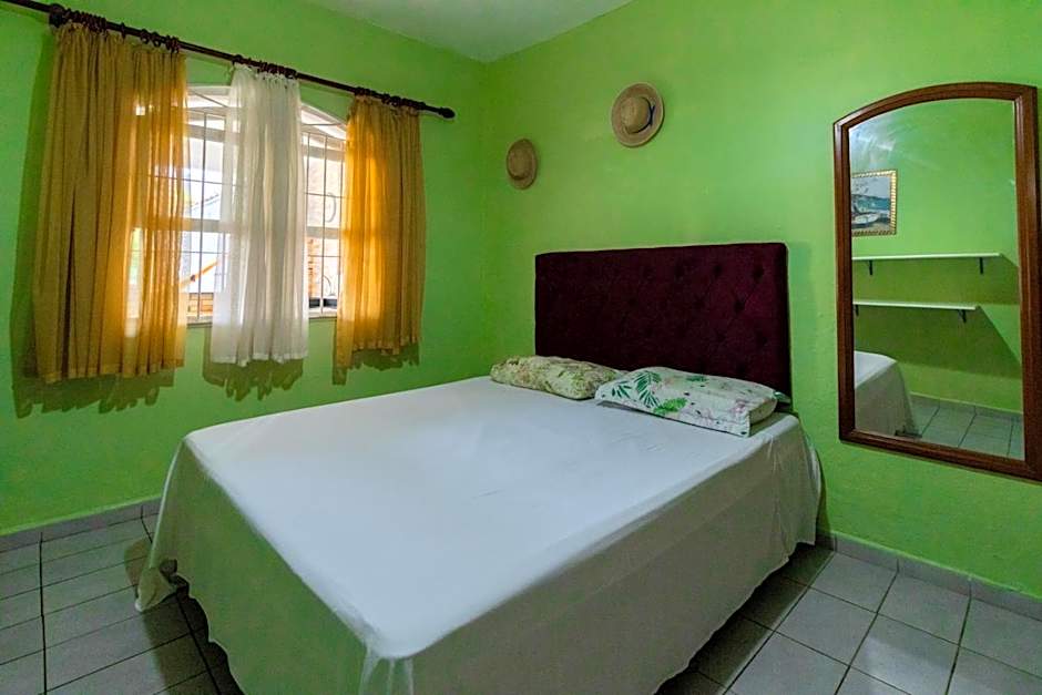 Casa com piscina prox a Praia em Peruibe SP