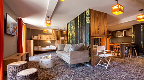 1 Person in 10-Bed Dormitory - Female Only