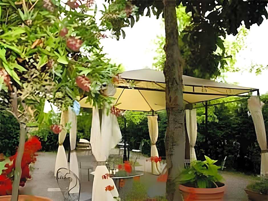 Hotel Villa Porta All'Arco