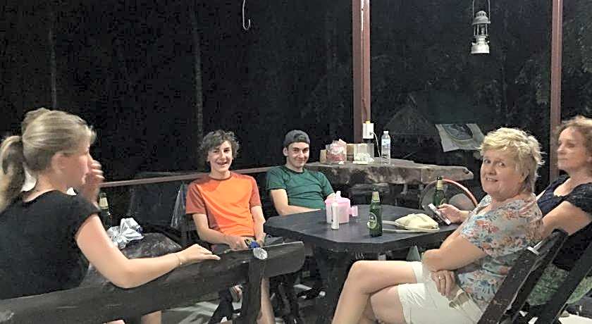 Khao Sok Evergreen House