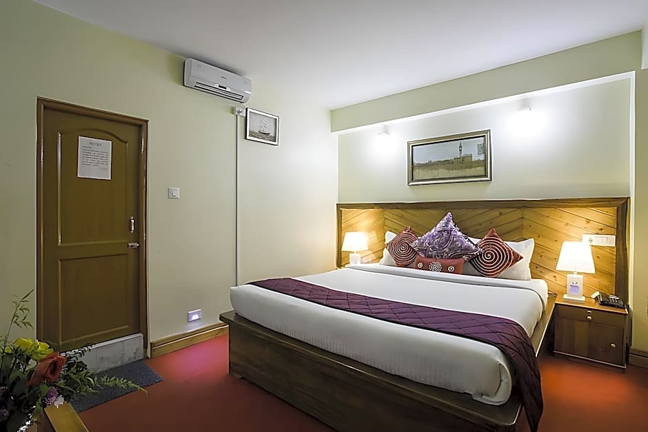 Hotel White Yak