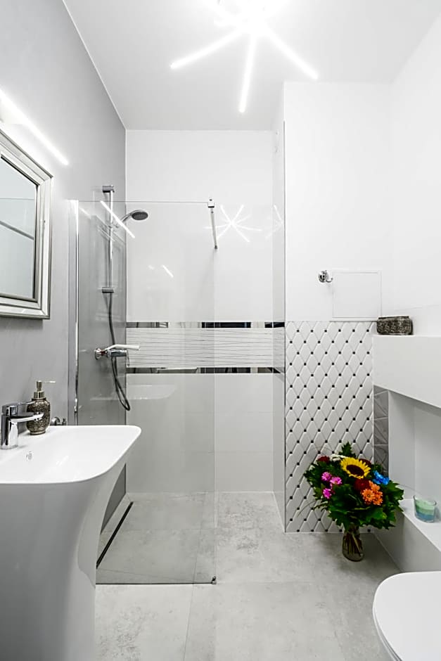 Aparthotel Pawia Deluxe- 10 min to center