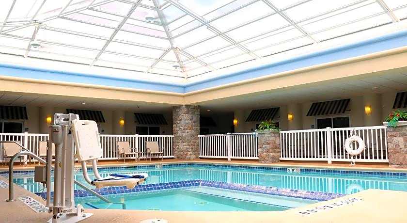 Holiday Inn Express Hotel &amp; Suites Saginaw By IHG