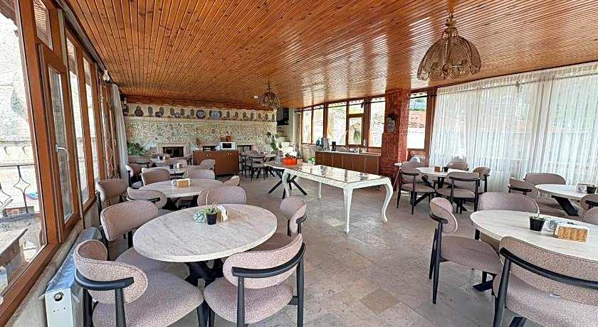 Nature Park Cave Hotel