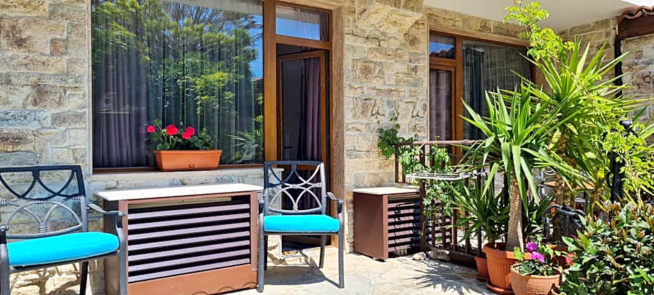 Kirios Hotel