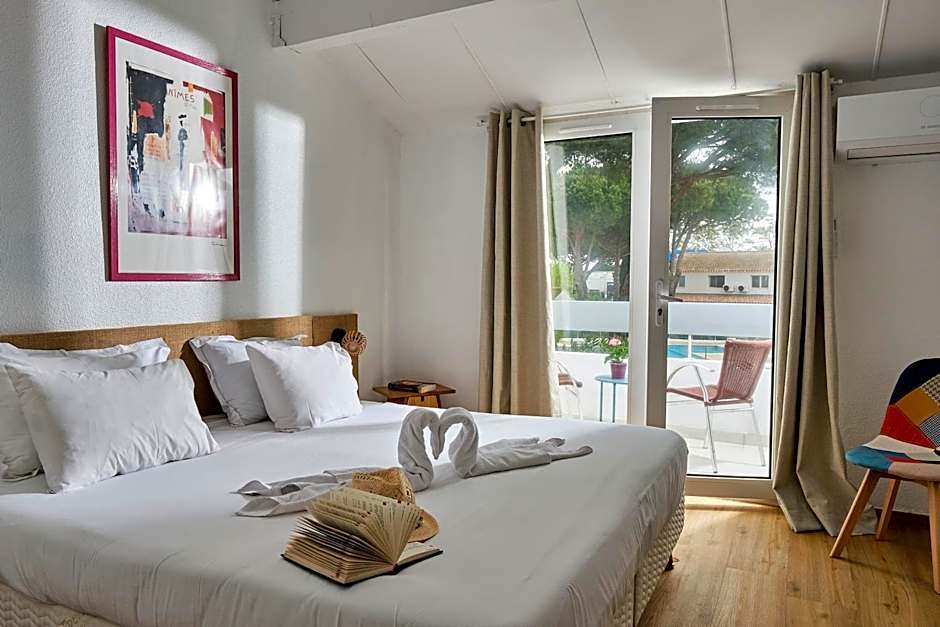 Artemia Aigues-Mortes - Hotel avec piscine