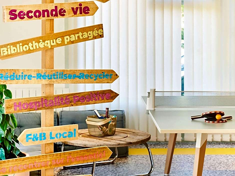 Greet Hotel Versailles - Voisins Le Bretonneux
