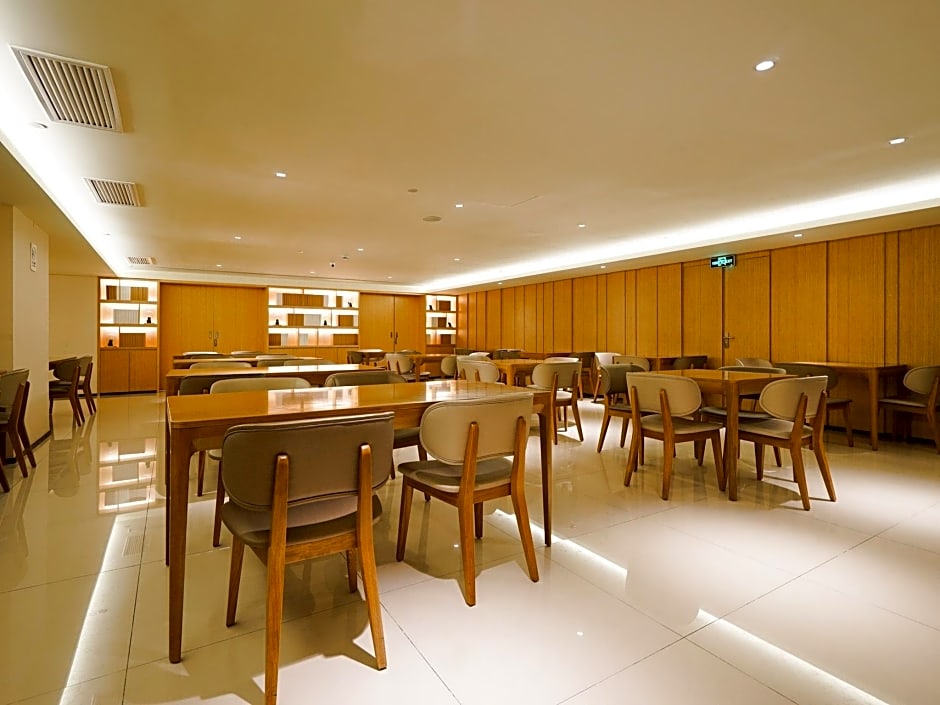 JI Hotel Guangzhou Tianhe East Railway Station