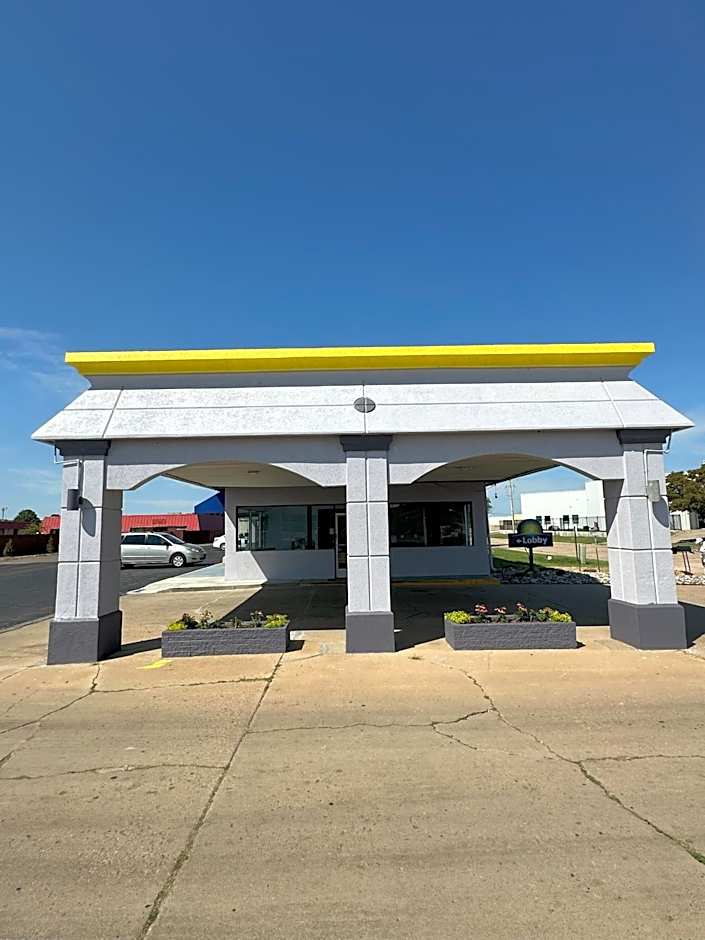 Days Inn by Wyndham Salina South