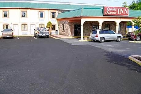 Quality Quarters Inn By OYO Richmond KY I-75
