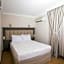 Moonshine Hotel & Suites