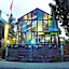 Artist's Place Trat