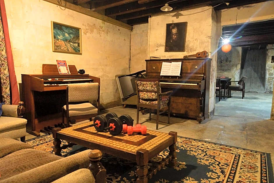 Empire Hotel Backpackers