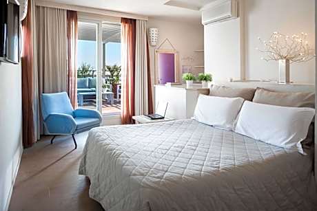 Superior Double Room with Sea View