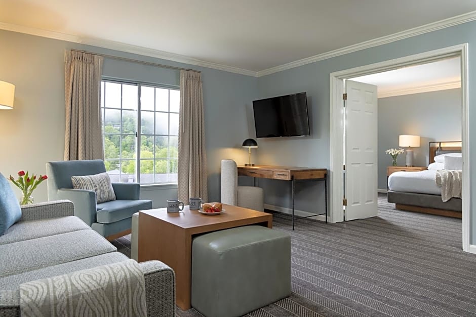 Meadowbrook Inn