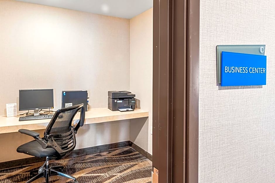 Boarders Inn & Suites by Cobblestone Hotels - Shawano