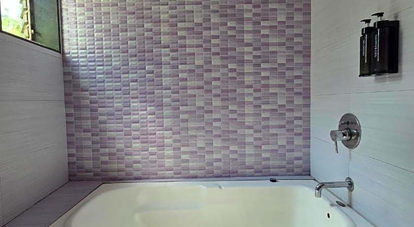 Cloud Green Residency