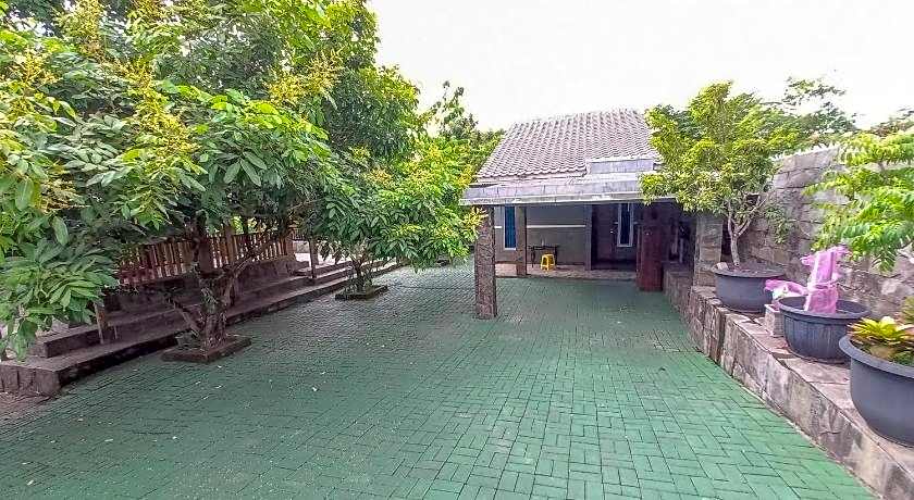 SPOT ON 91756 Alif House Syariah