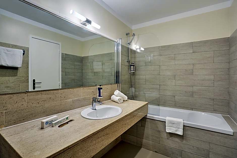 Hôtel Beauquartier Moulin Rouge - Ex goldhotel