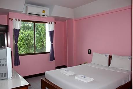Standard Double or Twin Room with Air Conditioning