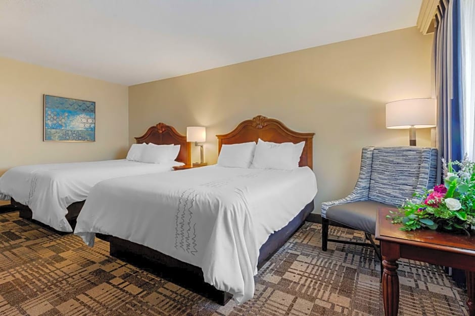 Best Western Plus Dubuque Hotel And Conference Center