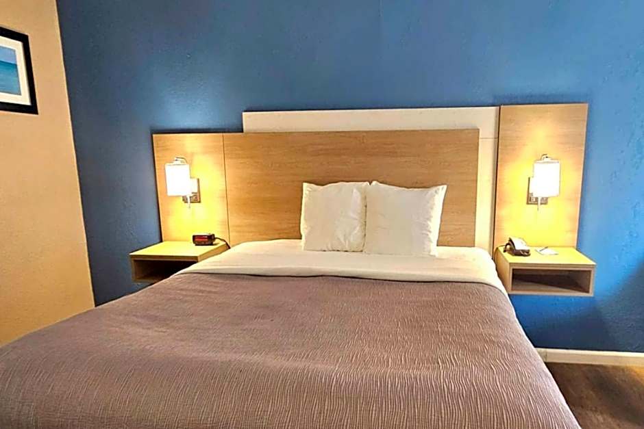 Quality Inn & Suites Conference Center