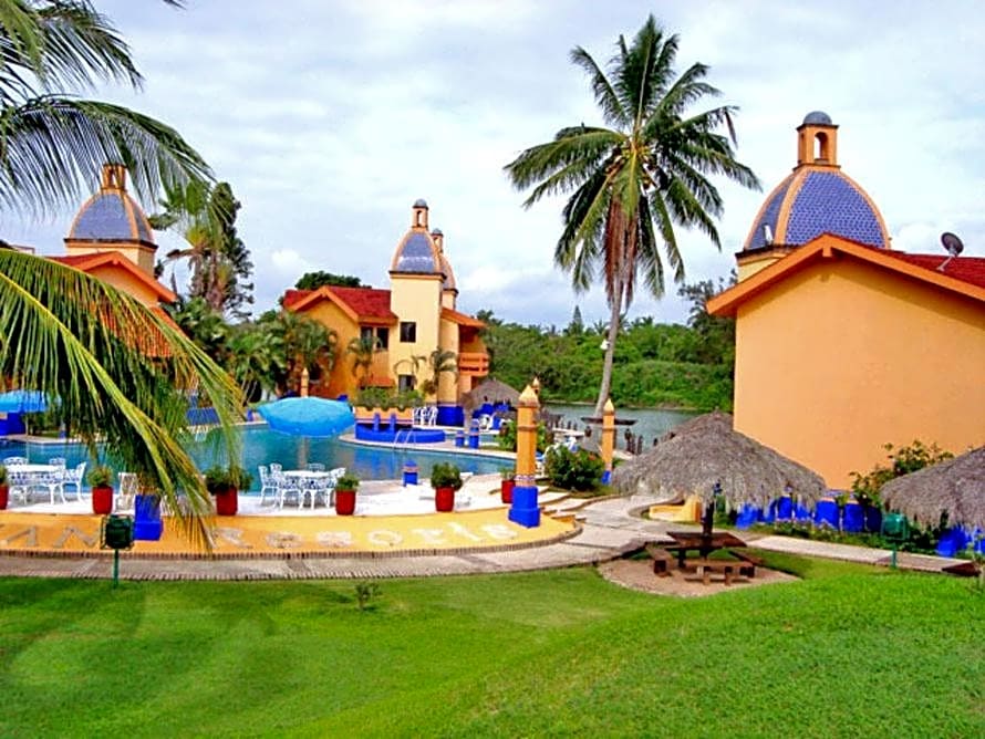 Canadian Resort Vallarta