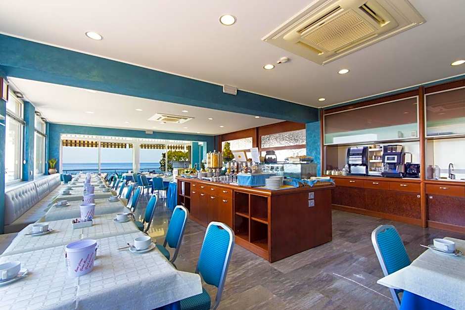 Hotel Bellevue Et Mediterranée