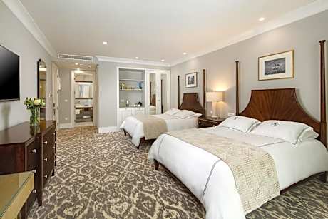 Deluxe Family Room with Balcony