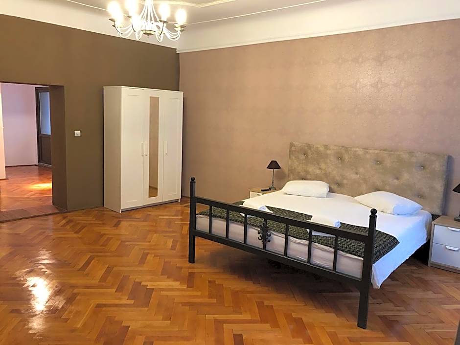 Poet Pastior Residence