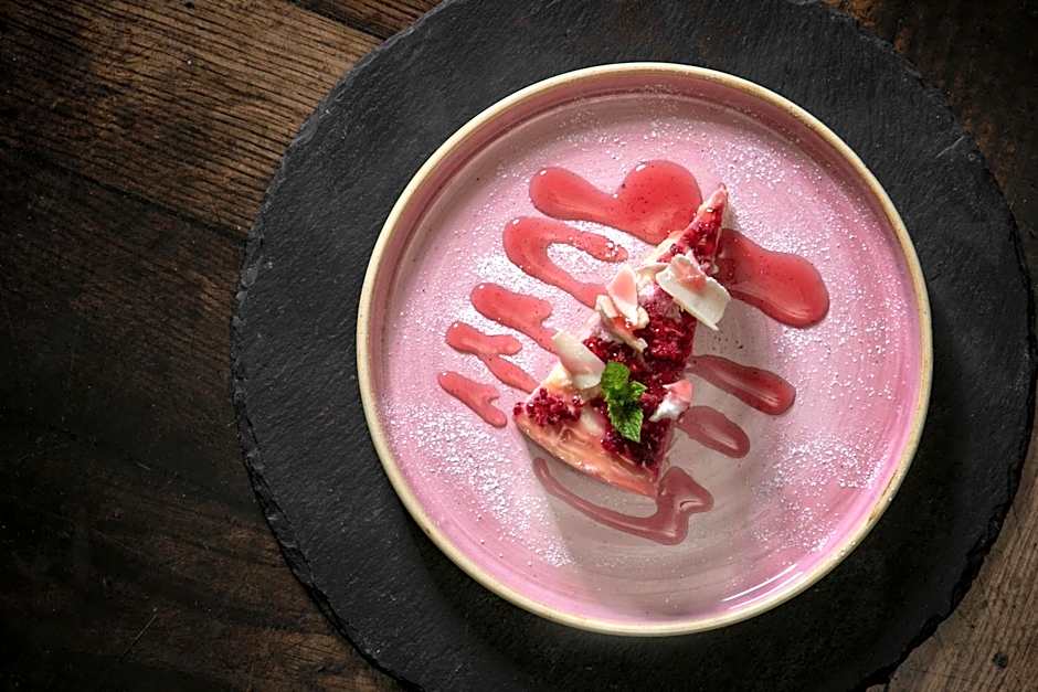 Clayton Crown Hotel London