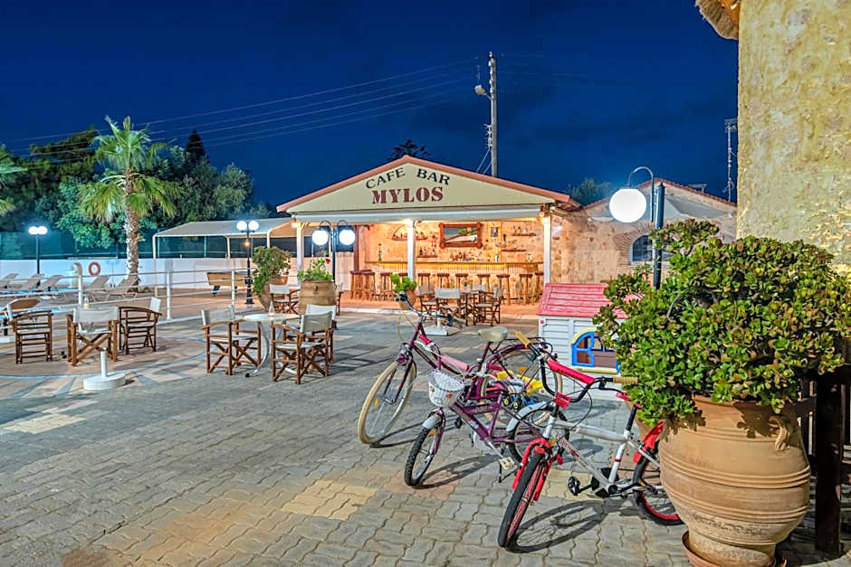 Mylos Apartments Anissaras